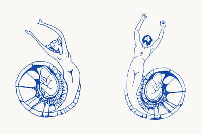 Linienzeichnung in Tiefblau auf Sand: zwei Figuren, die aus Gebärmutter-Symbolen hervorgehen — Symbol für Rebirthing